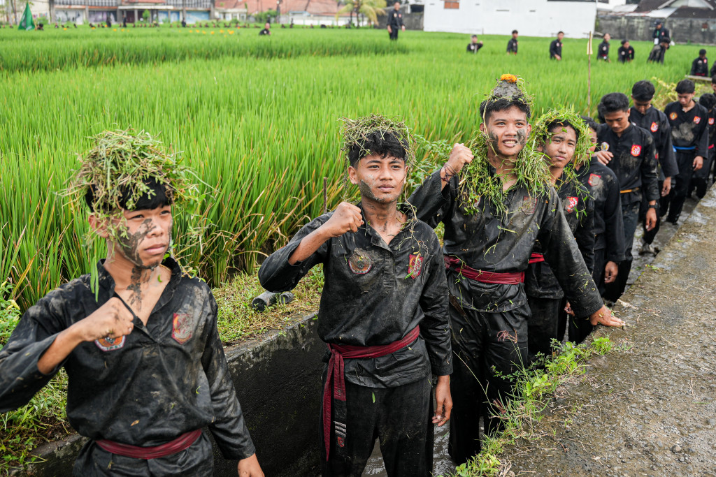 Suasana Kemeriahan dan Keakraban Para Pesilat dalam Perayaan Puncak HUT ke-70 Bakti Negara Bali